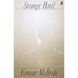 ISBN Strange Hotel livre Couverture rigide 192 pages