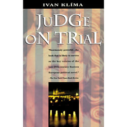 ISBN Judge On Trial livre Anglais Livre broché 556 pages