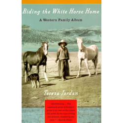 ISBN RIDING THE WHITE HORSE HOME livre biographie Anglais