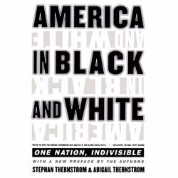 ISBN America in Black and White, Anglais, Livre de poche, 704 pages