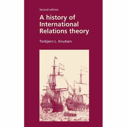 ISBN 9780719049309, Livre broché, 368 pages