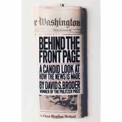 ISBN Behind the Front Page, Anglais, Livre de poche, 400 pages