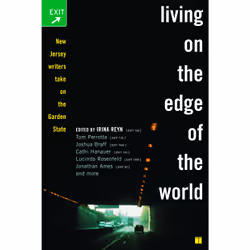 ISBN Living on the Edge of the World, Anglais, Livre de poche, 256 pages