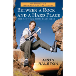 ISBN Between a Rock and a Hard Place Livre de poche