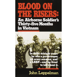 ISBN Blood on the Risers livre biographie Anglais Édition de poche