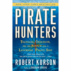 ISBN Pirate Hunters, Livre broché, 304 pages