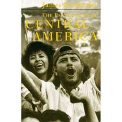 ISBN The Pacification of Central America livre