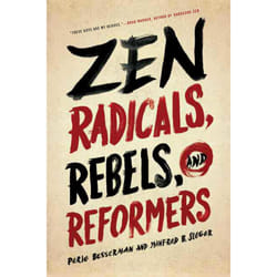 ISBN Zen Radicals, Rebels, and Reformers Livre de poche