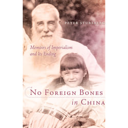 The University of Alberta Press No Foreign Bones in China livre biographie Anglais