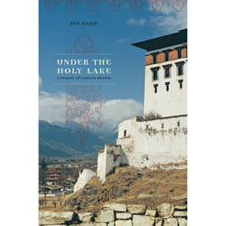 The University of Alberta Press Under the Holy Lake livre biographie Anglais