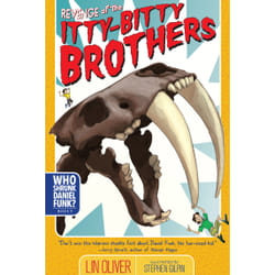 ISBN Revenge of the Itty-Bitty Brothers Livre de poche