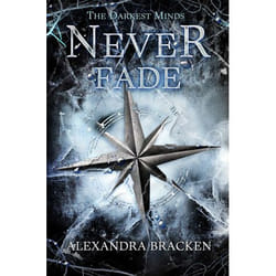 ISBN Never Fade Couverture rigide