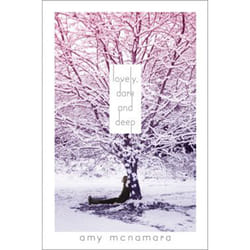 ISBN Lovely, Dark and Deep Livre de poche