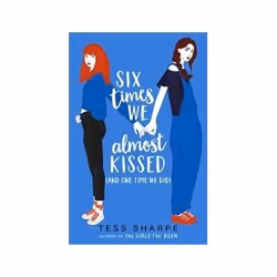 ISBN Six Times We Almost Kissed and One Time We Did, enfants & adolescents, Anglais, Livre broché, 352 pages