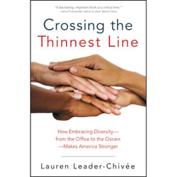 ISBN Crossing the Thinnest Line livre politique Anglais