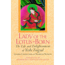 ISBN Lady of the Lotus-Born livre
