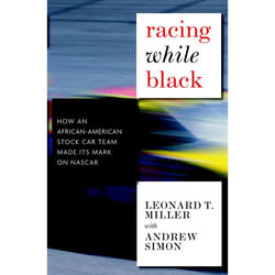 ISBN Racing While Black livre biographie Anglais Couverture rigide