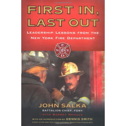 ISBN First In, Last Out livre biographie Anglais