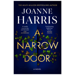 ISBN A Narrow Door livre fiction litéraire Anglais Couverture rigide