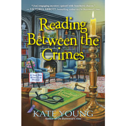 ISBN Reading Between the Crimes Couverture rigide