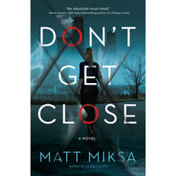 ISBN Don't Get Close livre Anglais Couverture rigide 352 pages