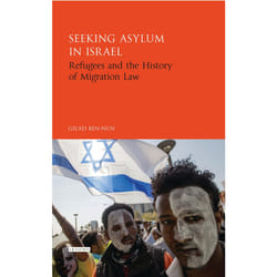 ISBN Seeking Asylum in Israel Couverture rigide