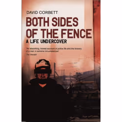ISBN Both Sides Of The Fence, Anglais, 208 pages