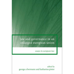 ISBN Law and Governance in an Enlarged European Union Couverture rigide