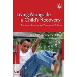 UBC Press Living Alongside a Childs Recovery livre