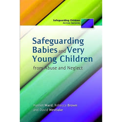 UBC Press Safeguarding Babies and Very Young Children from Abuse and Neglect livre Livre broché 240 pages