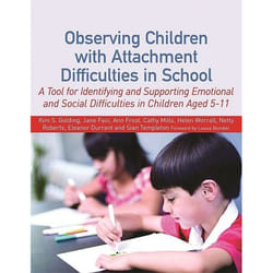 UBC Press Observing Children with Attachment Difficulties in School livre Livre broché