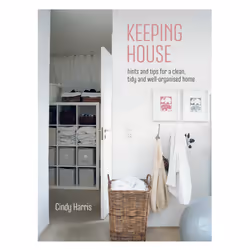 ISBN Keeping House, Anglais, Couverture rigide, 160 pages