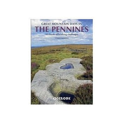 ISBN Great Mountain Days in the Pennines, 50 Classic Hillwalking Challenges livre Voyage Anglais