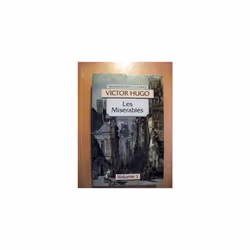 Wordsworth Editions LES MISERABLES: VOLUME ONE, Anglais, Livre broché