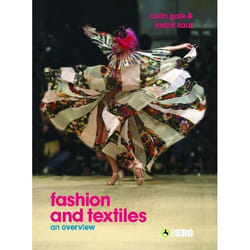 ISBN Fashion and Textiles (An Overview) livre Anglais Couverture rigide 256 pages