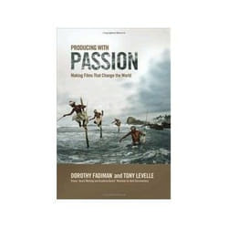 ISBN Producing with Passion: Making Films That Change the World livre TV & radio Anglais