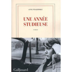 Éditions Gallimard UNE ANNEE STUDIEUSE livre Français Livre broché