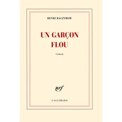 Un garçon flou