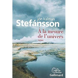 Éditions Gallimard A LA MESURE DE L UNIVERS : CHRONIQUE FAMILIALE livre Français Livre broché