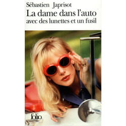 ISBN La dame dans l'auto avec des lunettes et un fusil