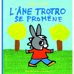 L'âne Trotro se promène
