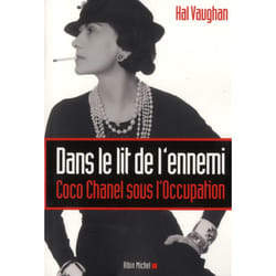 Dans le lit de l'ennemi (Broché)
