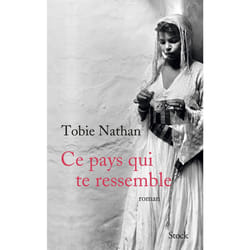 Stock LE PAYS QUI TE RESSEMBLE livre Français Livre broché