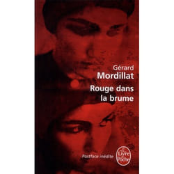 Rouge dans la brume