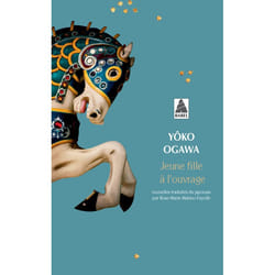 ISBN Jeune fille à l'ouvrage
