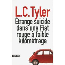 Étrange suicide dans une Fiat rouge à faible kilométrage