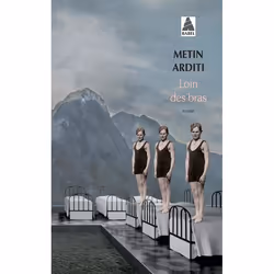 ISBN Loin Des Bras, Romance, Français, Livre broché