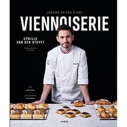 Livre de cuisine - CHENE - VIENNOISERIE. LECONS EN PAS A PAS - 1500 photos - 398 pages - Cyrille Van der Stuyft
