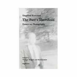 ISBN Past's Threshold: Essays on Photography, Photographie, Anglais, 160 pages