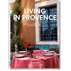 ISBN Living in Provence, Anglais, Couverture rigide, 512 pages